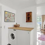 Gorgeous In With Kitchen * Ansager